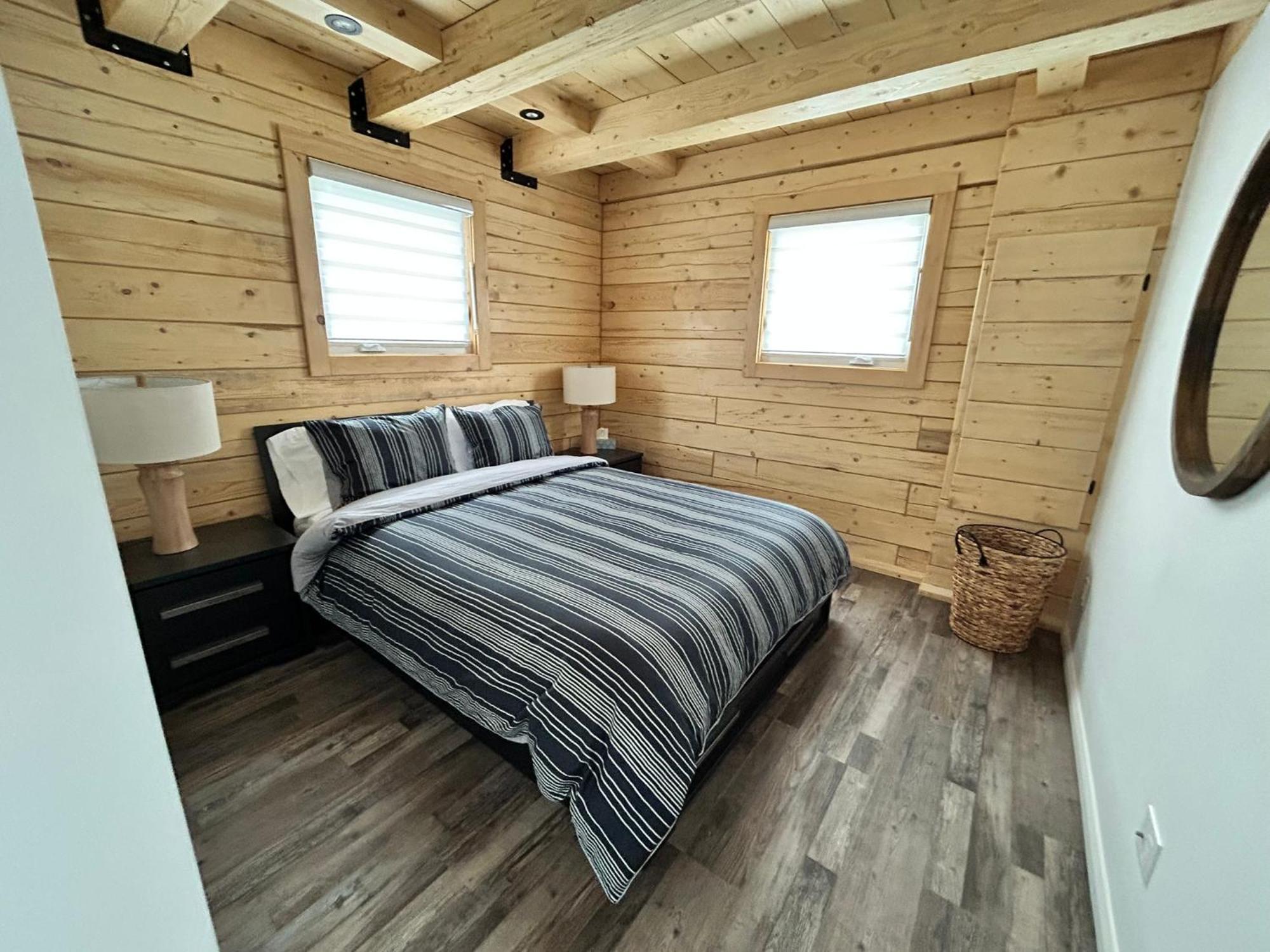 Chalets Domaine Otis Saint-Felix-d'Otis ภายนอก รูปภาพ